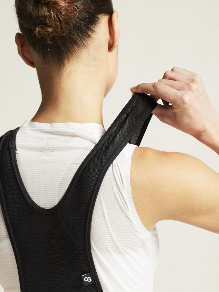 1907135-999000_Core Essence Bib Shorts W_closeup10