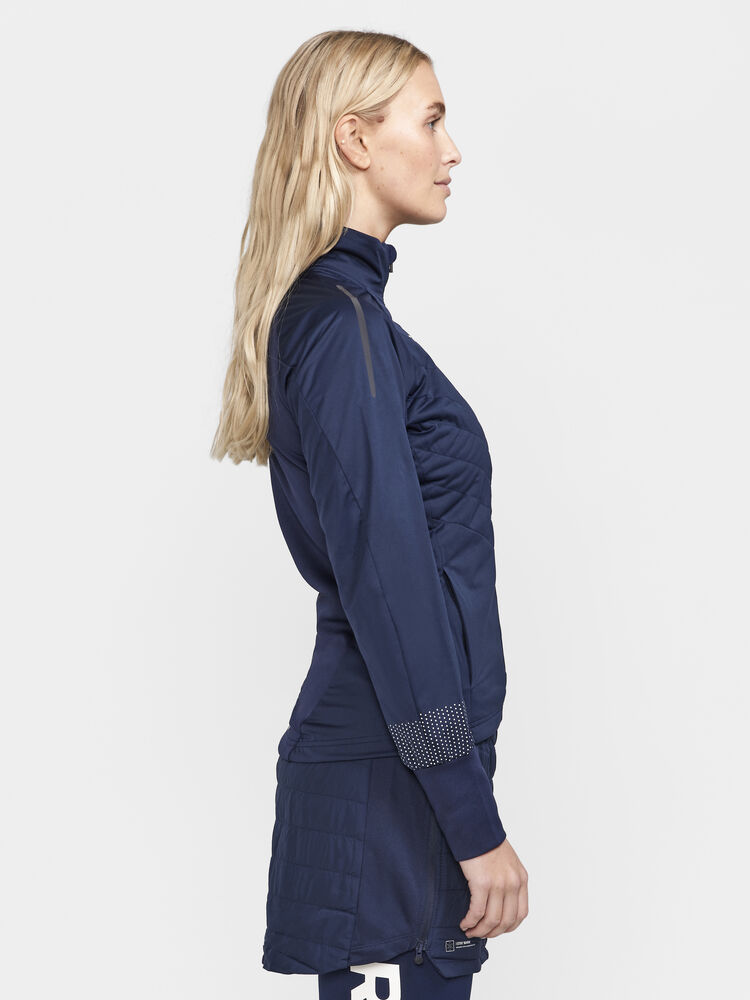 1912525-396000_ADV Nordic Ski Club Jacket W_Closeup2