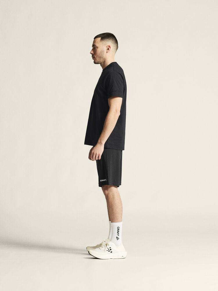 1915301-999000_Community 2 Tee M_closeup4