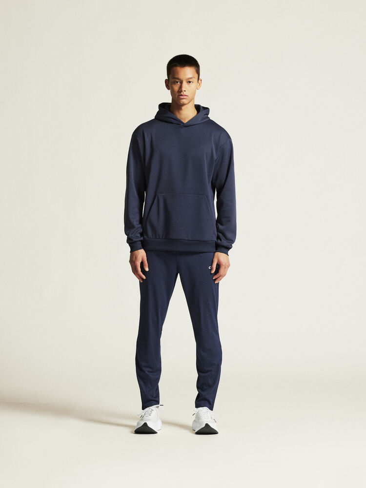 1915309-390000_Community 2 Function Hoodie M_closeup1