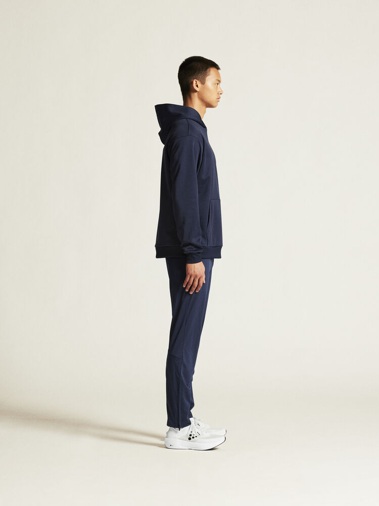 1915309-390000_Community 2 Function Hoodie M_closeup2